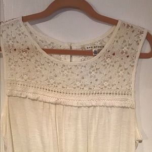 MAX Studio - Off white dressy lace tank